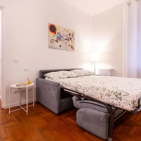 Apartment Poggioli House Up 4pp Policlinico