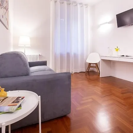 Apartment Poggioli House Up 4pp Policlinico *