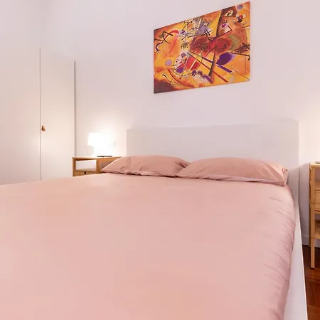 Apartment Poggioli House Up 4pp Policlinico *