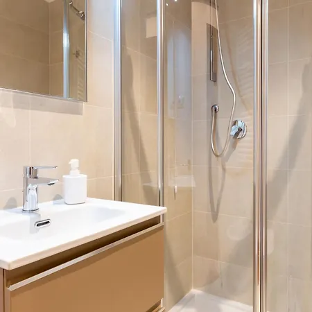 Apartment Poggioli House Up 4pp Policlinico *