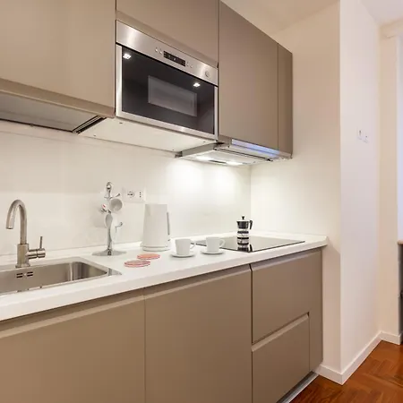 Poggioli House Up 4pp Policlinico Apartment *