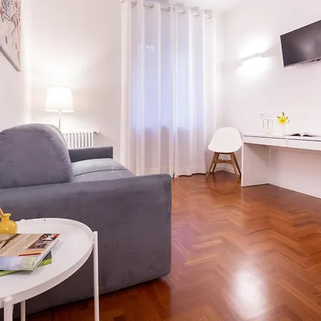 Poggioli House Up 4pp Policlinico *
